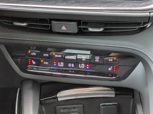 Used 2023 Buick Envision Essence w/ Technology Package I FWD image 20