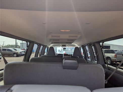 New 2026 Chevrolet Express 3500 LS w/ Chrome Appearance Package RWD image 29
