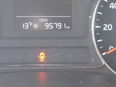 Used 2017 Kia Forte LX image 26