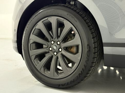 Used 2018 Land Rover Range Rover Velar R-Dynamic SE image 60
