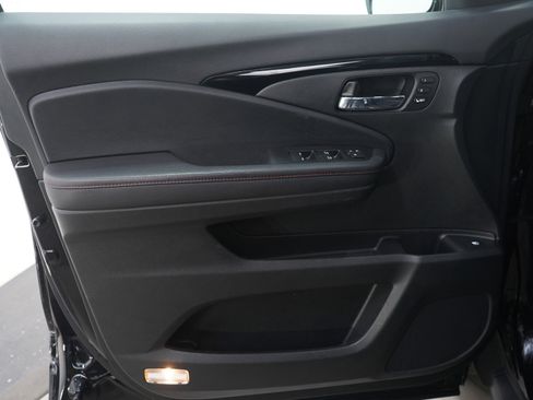 Used 2024 Honda Ridgeline Black Edition image 22