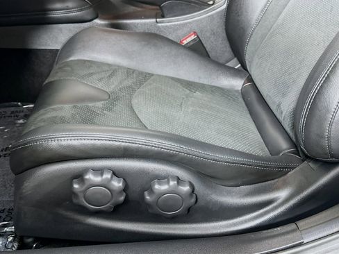 Used 2024 Nissan Z Performance w/ Floor Mat Package image 26