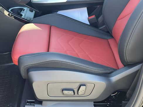 New 2025 BMW X1 xDrive28i w/ Technology Package image 11