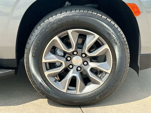 Used 2022 Chevrolet Tahoe LS w/ Driver Alert Package image 10