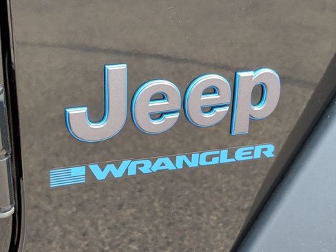 Used 2023 Jeep Wrangler Unlimited Rubicon 4xe w/ Cold Weather Group AWD/4WD image 41