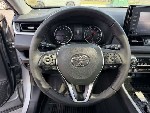 Used 2021 Toyota RAV4 XLE Premium AWD/4WD image 26