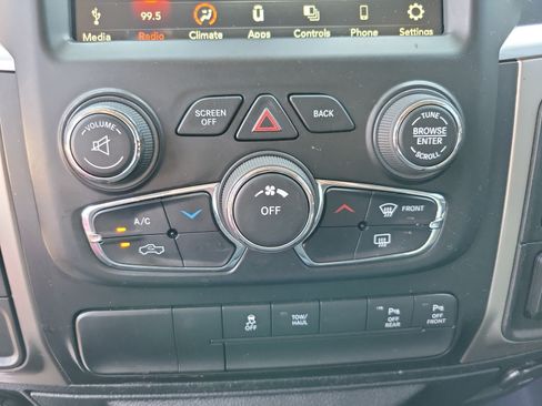 Used 2018 RAM 1500 Big Horn RWD image 11