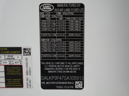 Used 2025 Land Rover Range Rover SE AWD/4WD image 19