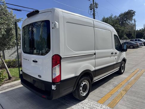 Used 2019 Ford Transit 150 130 Medium Roof image 5