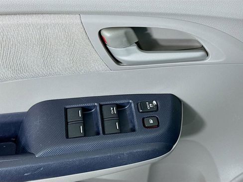 Used 2010 Honda Insight EX image 16