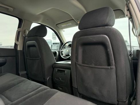 Used 2014 Chevrolet Silverado 2500 LT w/ Custom Sport Truck Package image 19