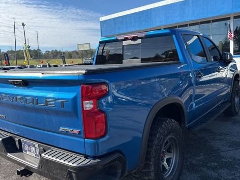 Used 2022 Chevrolet Silverado 1500 ZR2 w/ Technology Package image 8