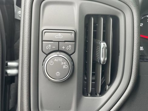 Certified 2026 Chevrolet Silverado 1500 W/T image 22