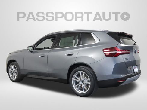 Used 2025 BMW X3 xDrive30i w/ Premium Package AWD/4WD image 3