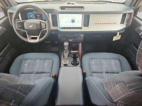 New 2026 Ford Bronco Heritage Edition image 15