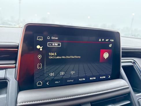 Used 2024 GMC Yukon SLE w/ Gmc Pro Safety Plus Package image 12