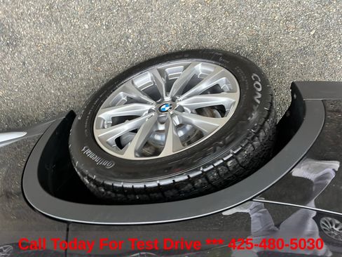 Used 2018 BMW X3 xDrive30i w/ Executive Package AWD/4WD image 12