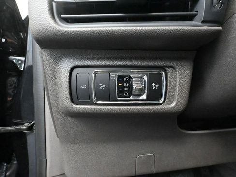 Used 2024 Lincoln Corsair AWD w/ Equipment Group 101A image 33