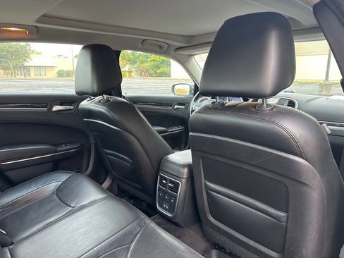 Used 2016 Chrysler 300 C image 12