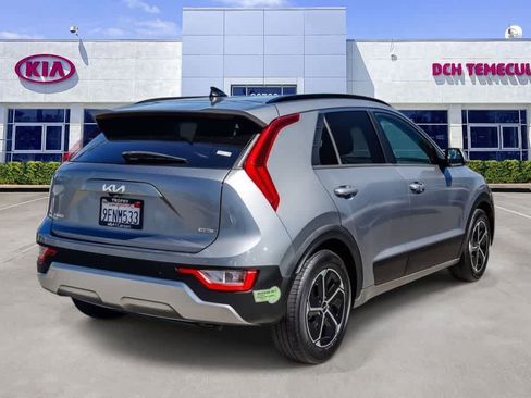 Certified 2023 Kia Niro EX FWD image 4