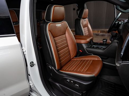 Used 2024 GMC Sierra 1500 Denali Ultimate image 31