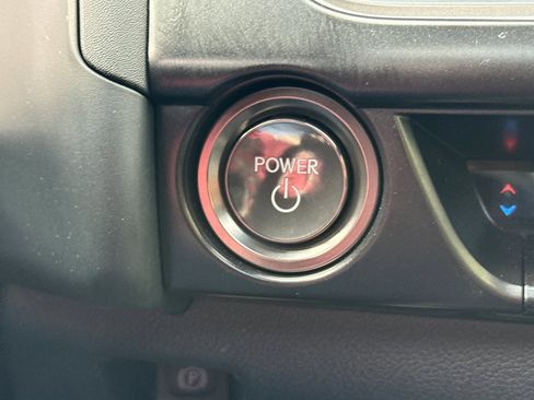 Certified 2025 Lexus UX 300h FWD image 33