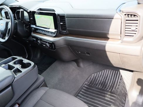 Certified 2025 Chevrolet Silverado 1500 LT image 26