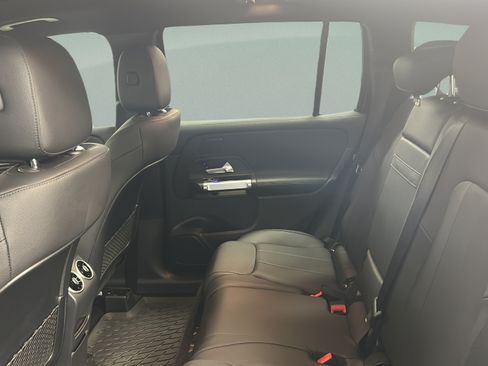 Used 2024 Mercedes-Benz GLB 250 image 26