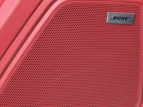 Used 2025 Porsche Macan image 14