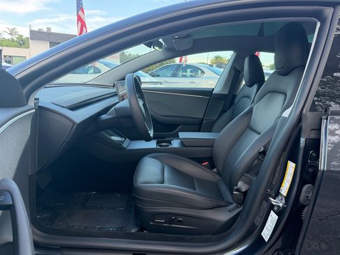 Used 2025 Tesla Model 3 Long Range RWD image 9