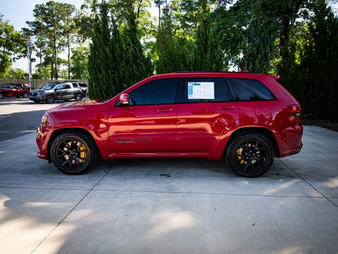 Used 2018 Jeep Grand Cherokee Trackhawk AWD/4WD image 7
