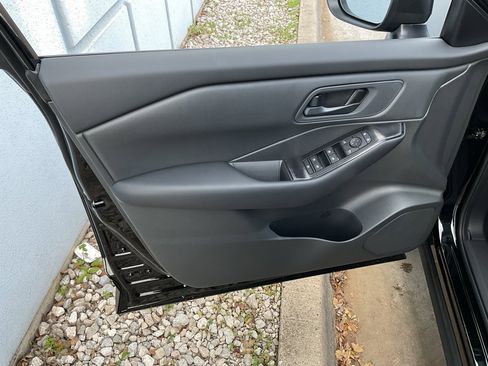 New 2026 Nissan Rogue S image 12