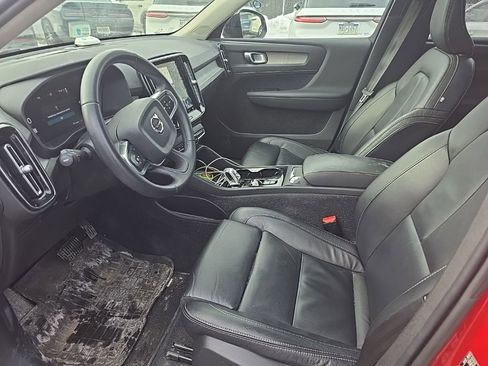 Used 2023 Volvo XC40 B5 Plus w/ Driver Assist Package image 22