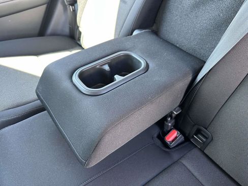 Used 2023 Honda CR-V LX image 19