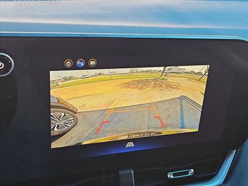 Certified 2025 Chevrolet Equinox LT AWD/4WD image 14