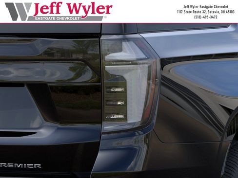 New 2026 Chevrolet Suburban Premier w/ Sun And Tow Package AWD/4WD image 12