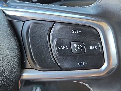 Used 2021 Jeep Wrangler Unlimited Sahara image 26