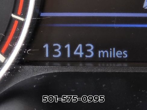 Used 2025 Nissan Altima 2.5 SV FWD image 29