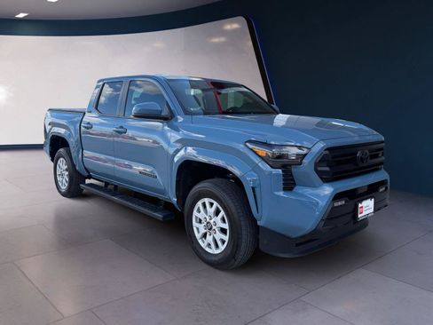 Used 2026 Toyota Tacoma SR5 AWD/4WD image 7