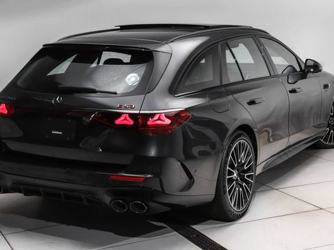 New 2026 Mercedes-Benz E 53 AMG e 4MATIC Wagon image 3