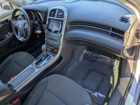 Used 2013 Chevrolet Malibu LT image 19