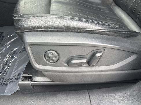 Used 2020 Audi Q5 2.0T Premium image 32