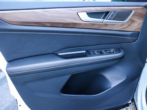 New 2026 Volkswagen Atlas SE image 32