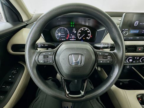 Used 2024 Honda HR-V LX image 11