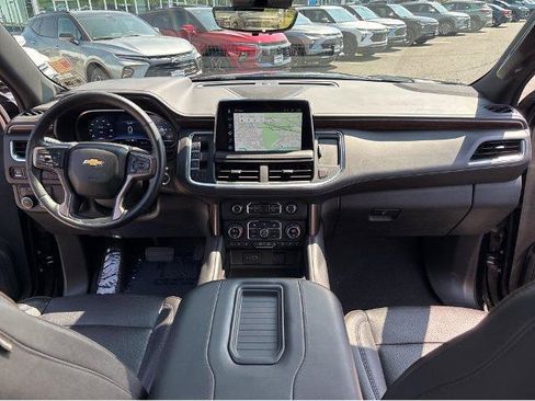 Used 2023 Chevrolet Tahoe High Country w/ Premium Package 2 AWD/4WD image 9