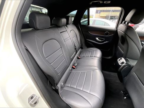 Used 2022 Mercedes-Benz GLC 300 GLC 300 image 19