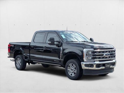 New 2025 Ford F250 Lariat w/ Lariat Ultimate Package image 6
