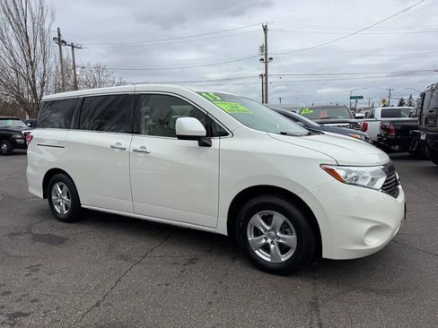 Used 2015 Nissan Quest SV image 2