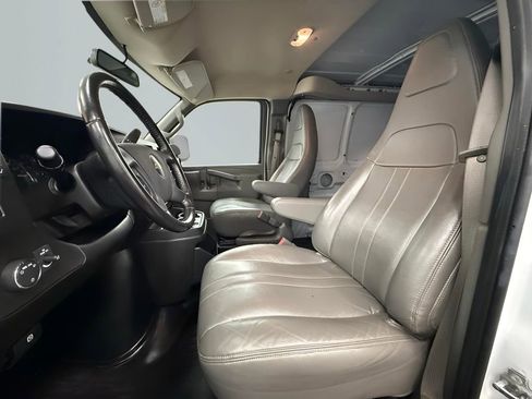 Used 2023 Chevrolet Express 2500 Extended w/ Driver Convenience Package image 10