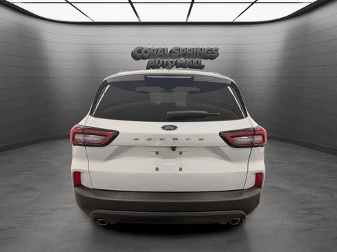 Used 2025 Ford Escape ST-Line FWD image 4